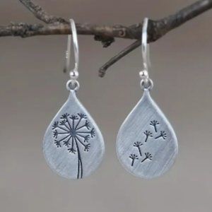 Vintage  Dandelion Seeds and Puffs Earrings
